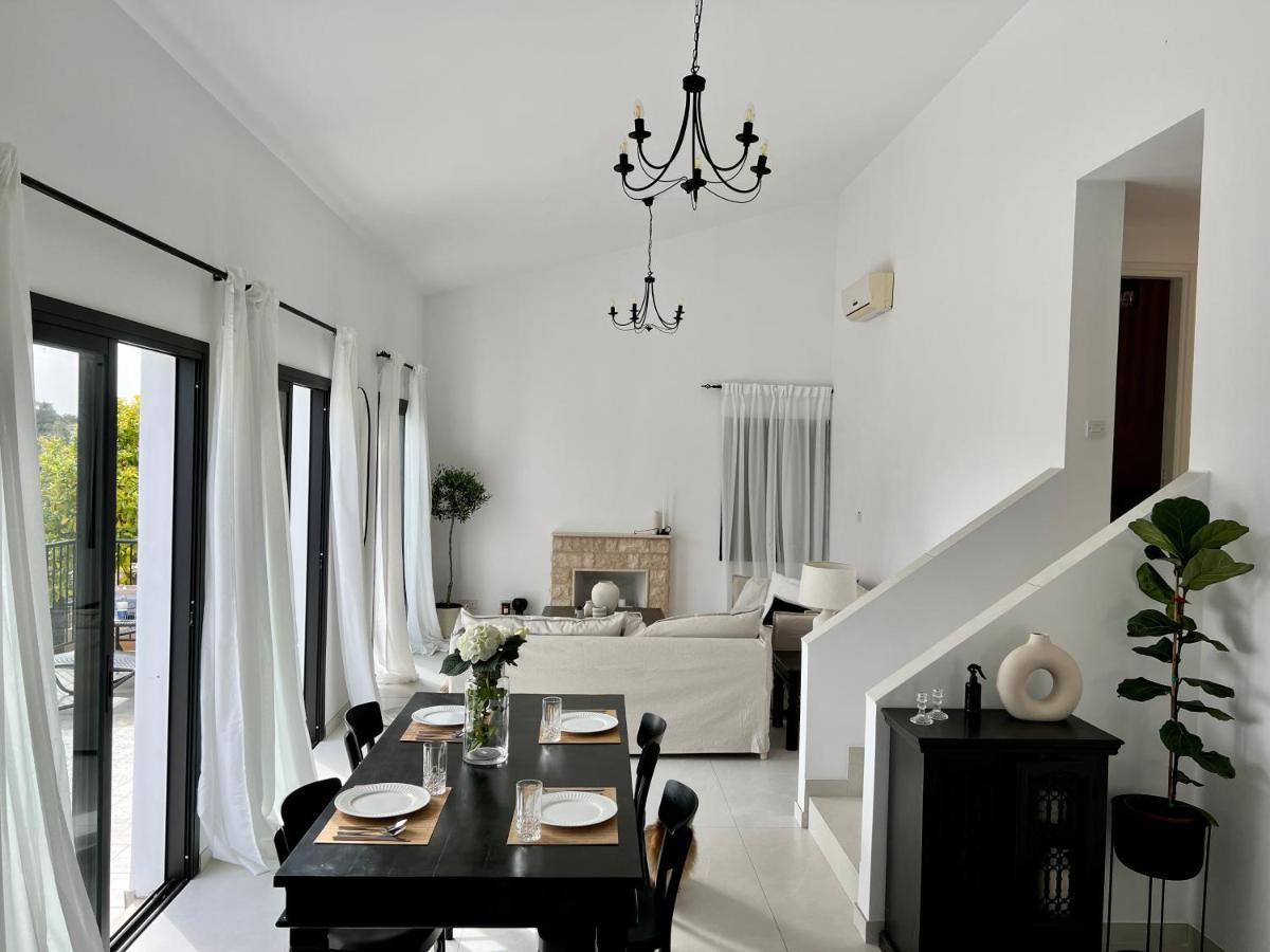 Zeus Holiday Home Pissouri Exteriör bild